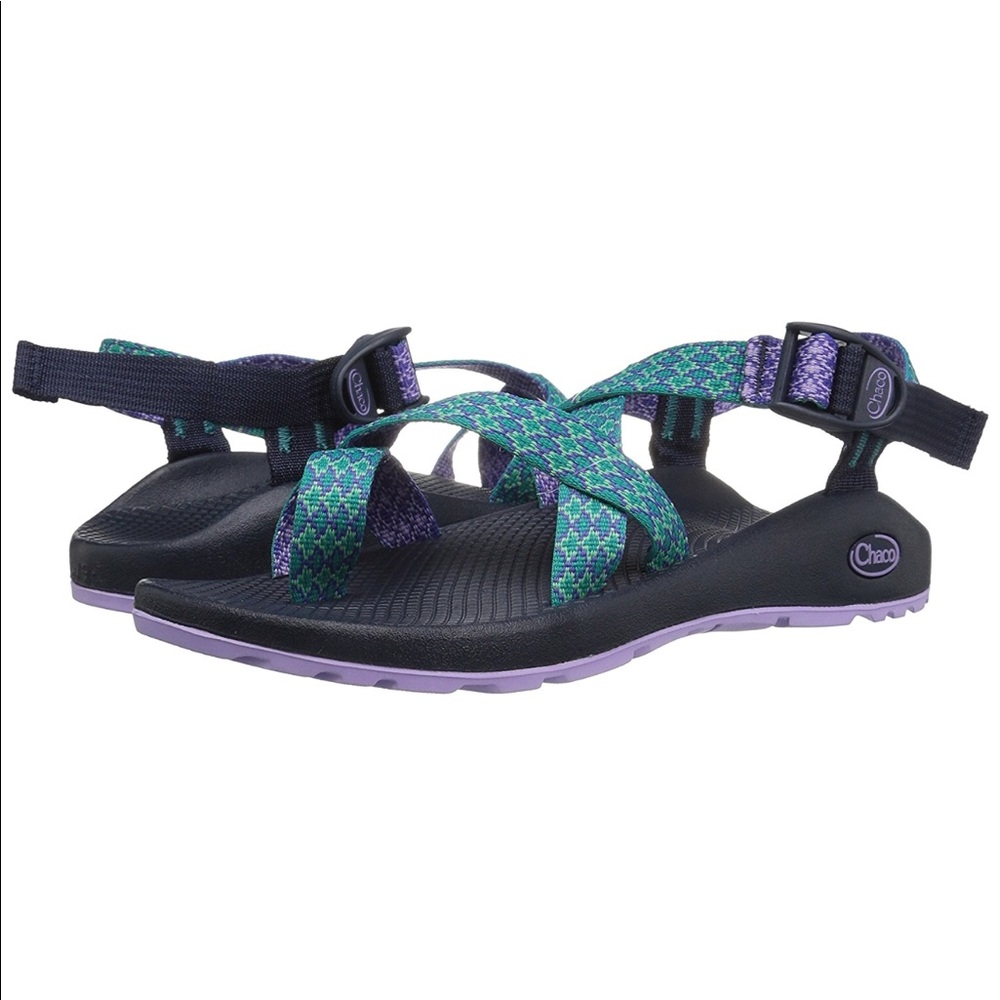 “Lavender diamond” chacos